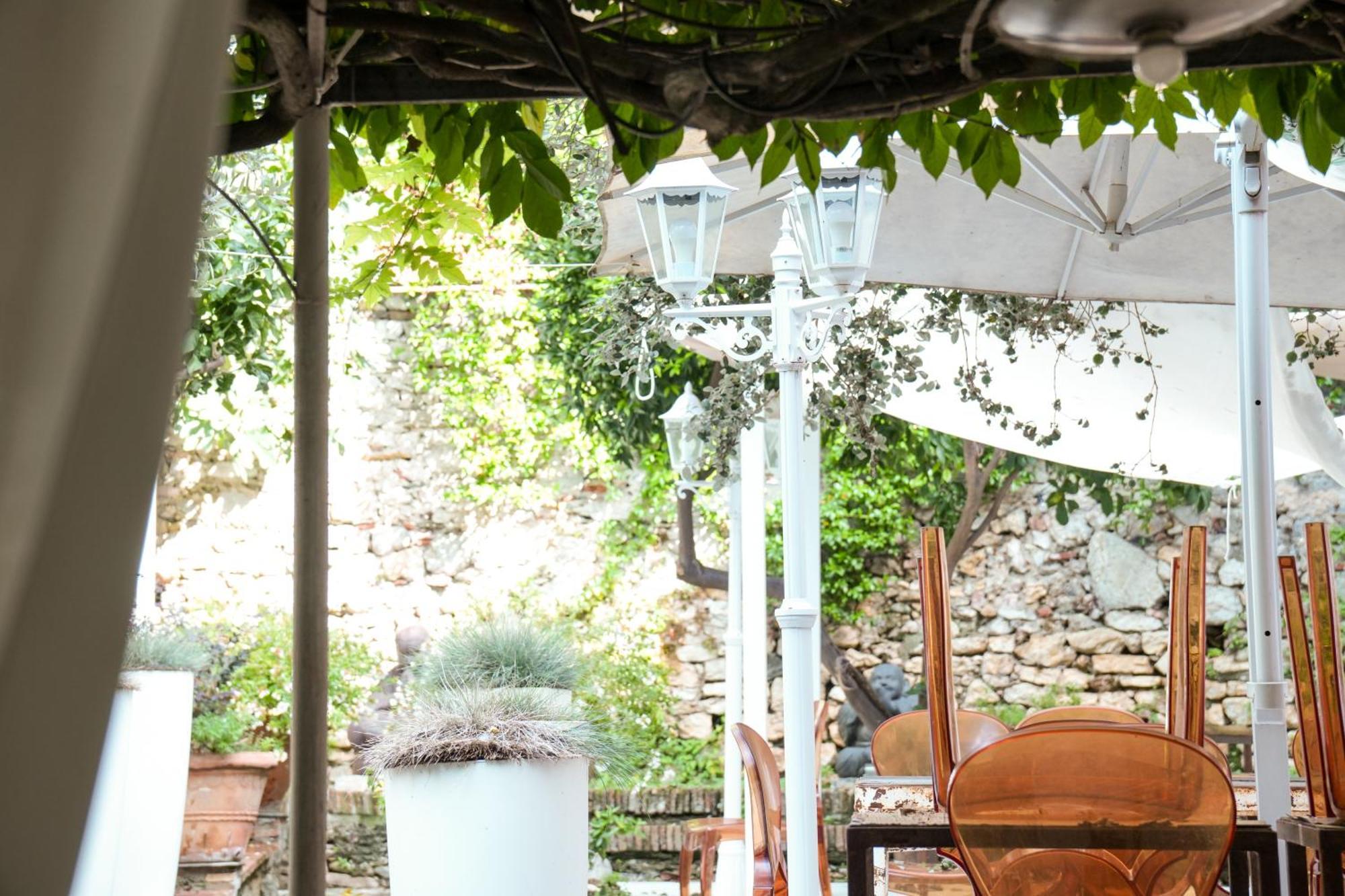 White Lerici Otel Dış mekan fotoğraf