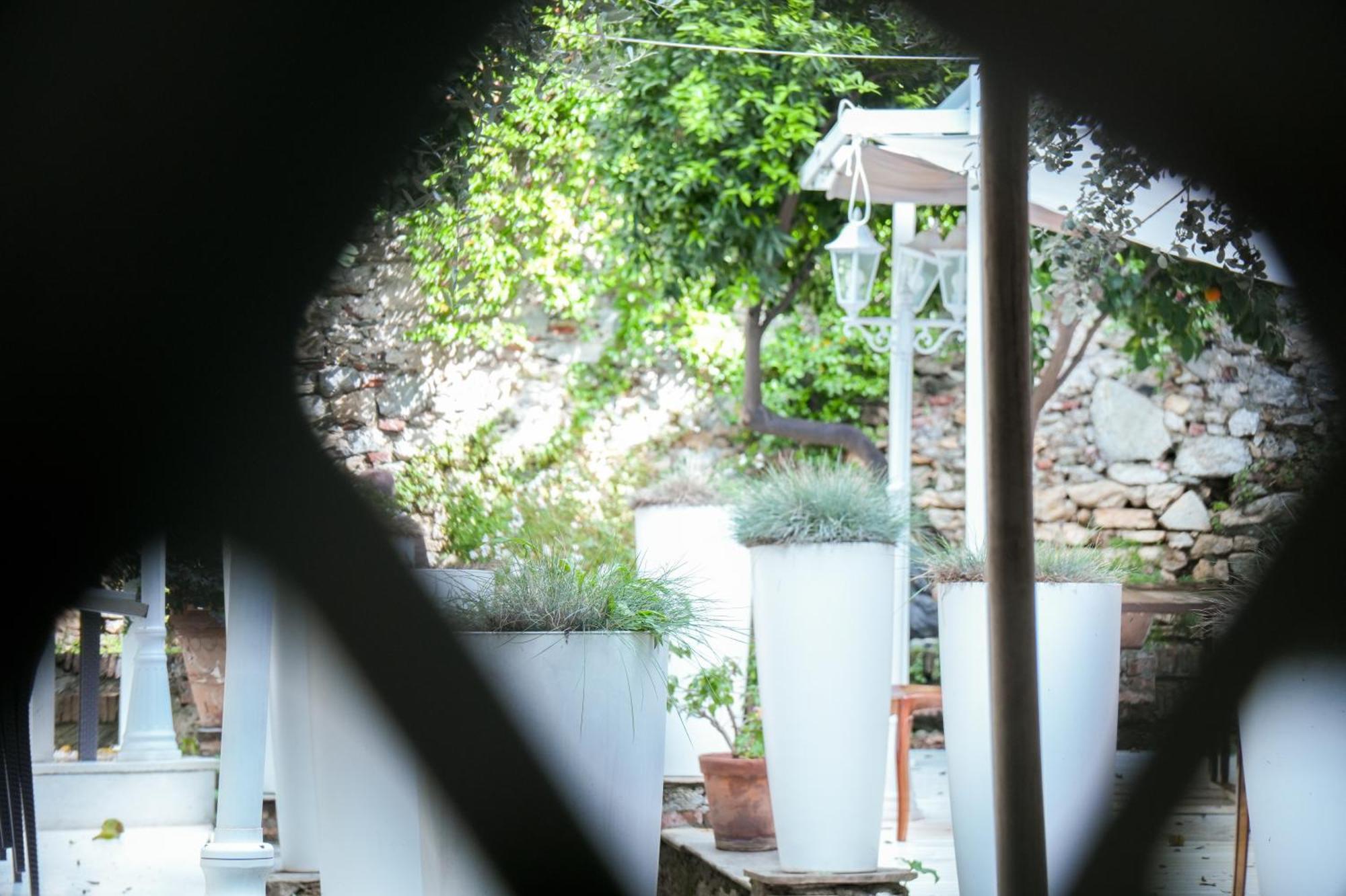 White Lerici Otel Dış mekan fotoğraf