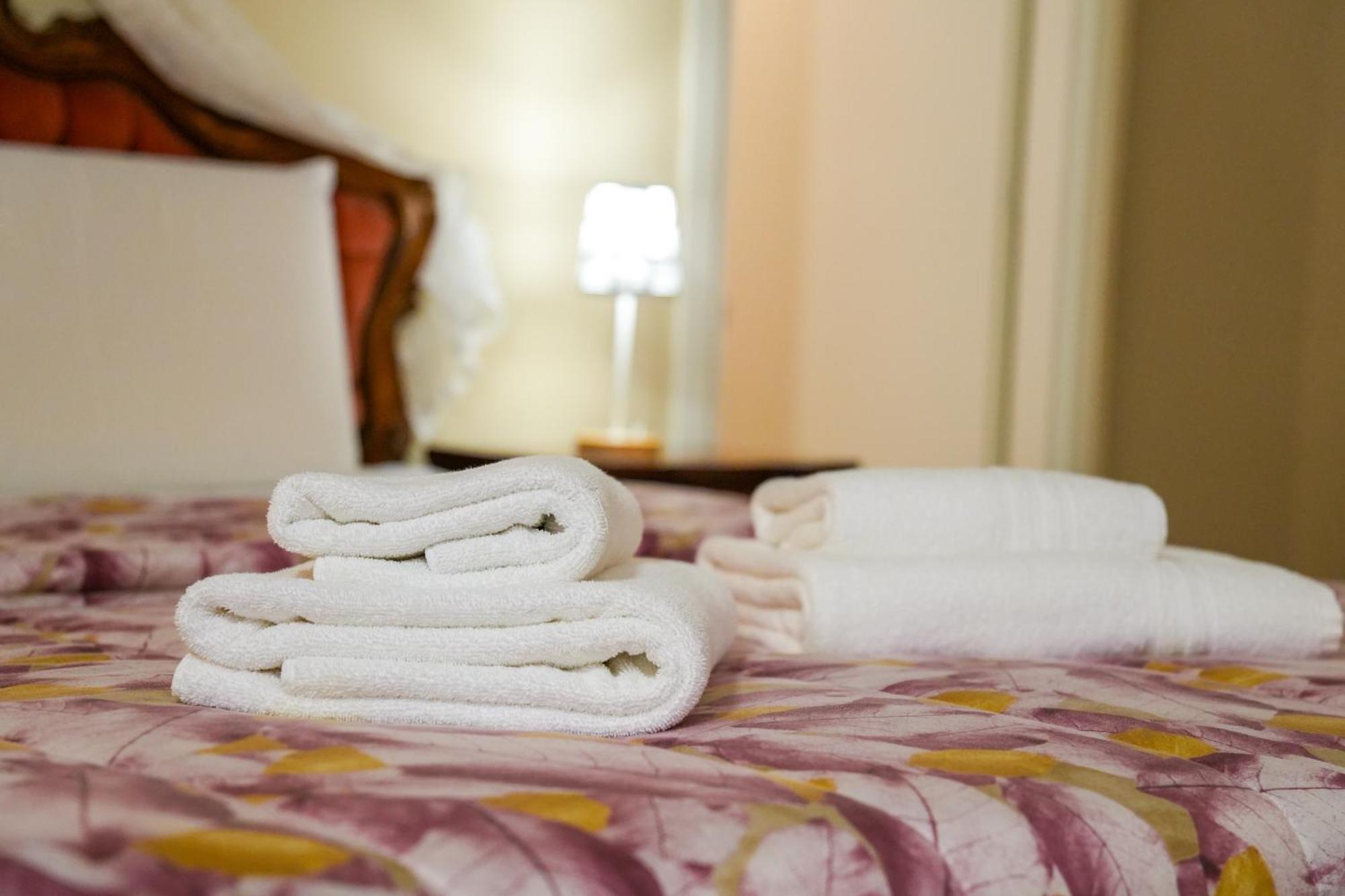 White Lerici Otel Dış mekan fotoğraf
